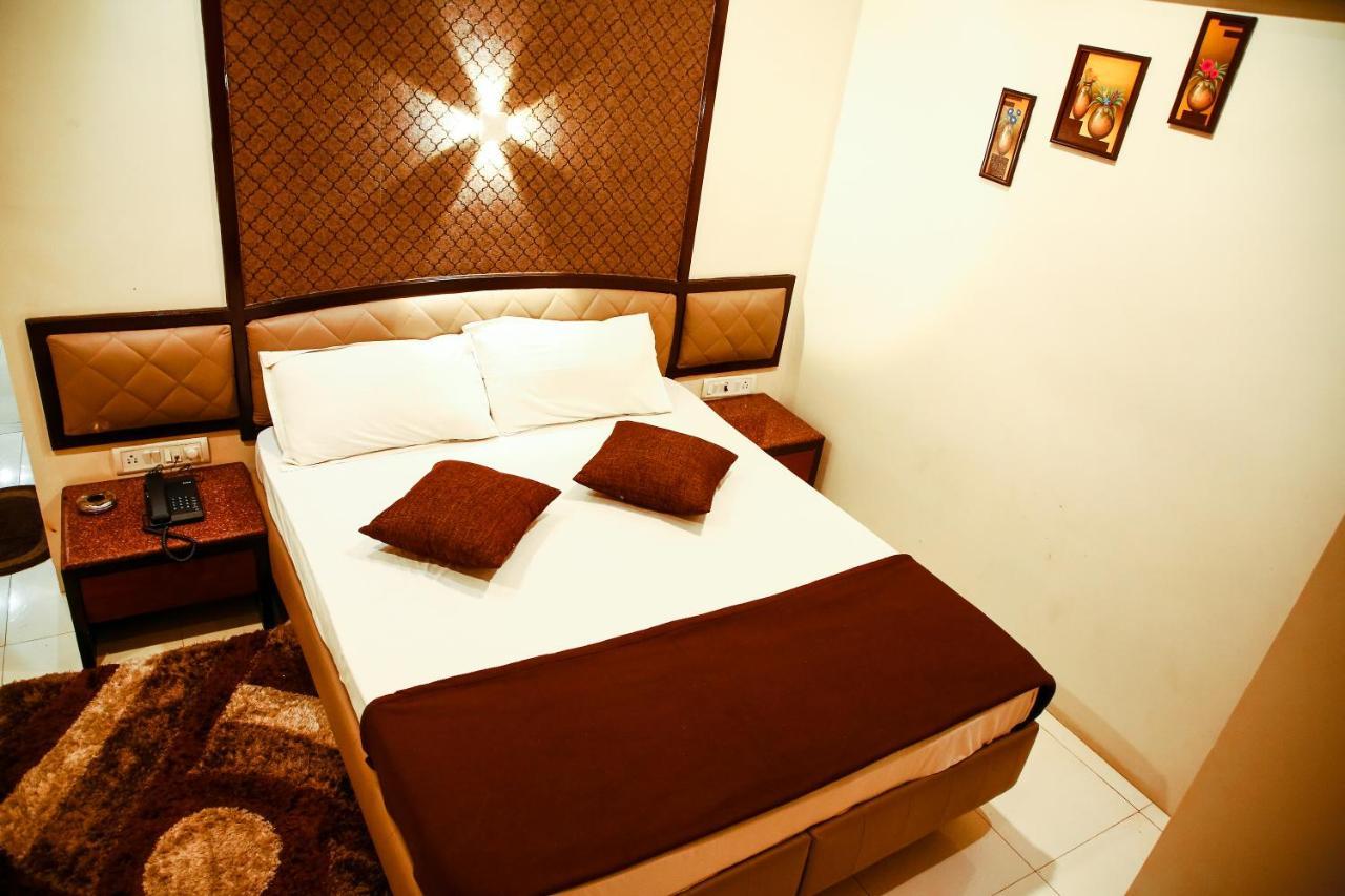 Hotel Ashoka Mire 외부 사진
