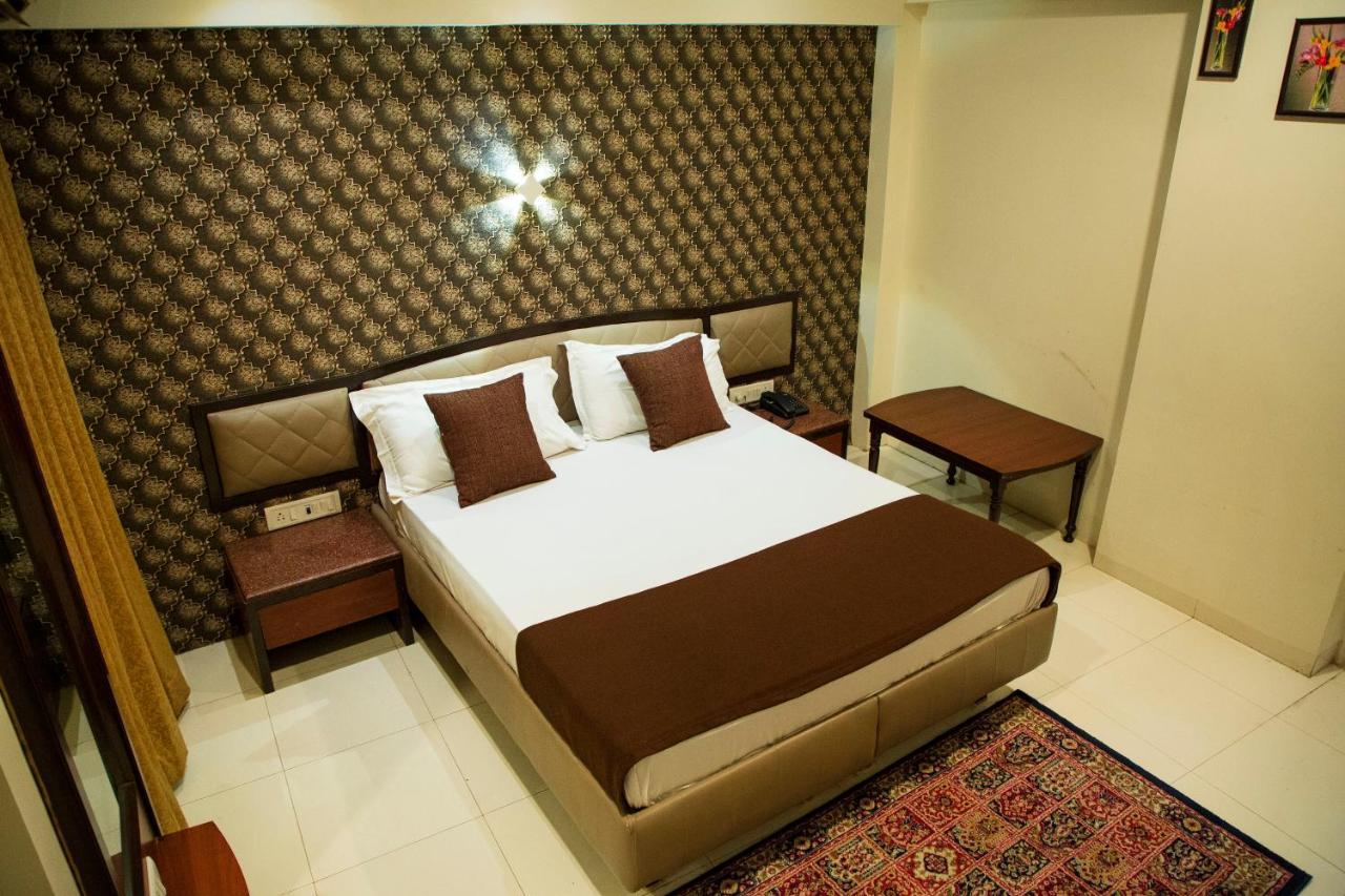 Hotel Ashoka Mire 외부 사진